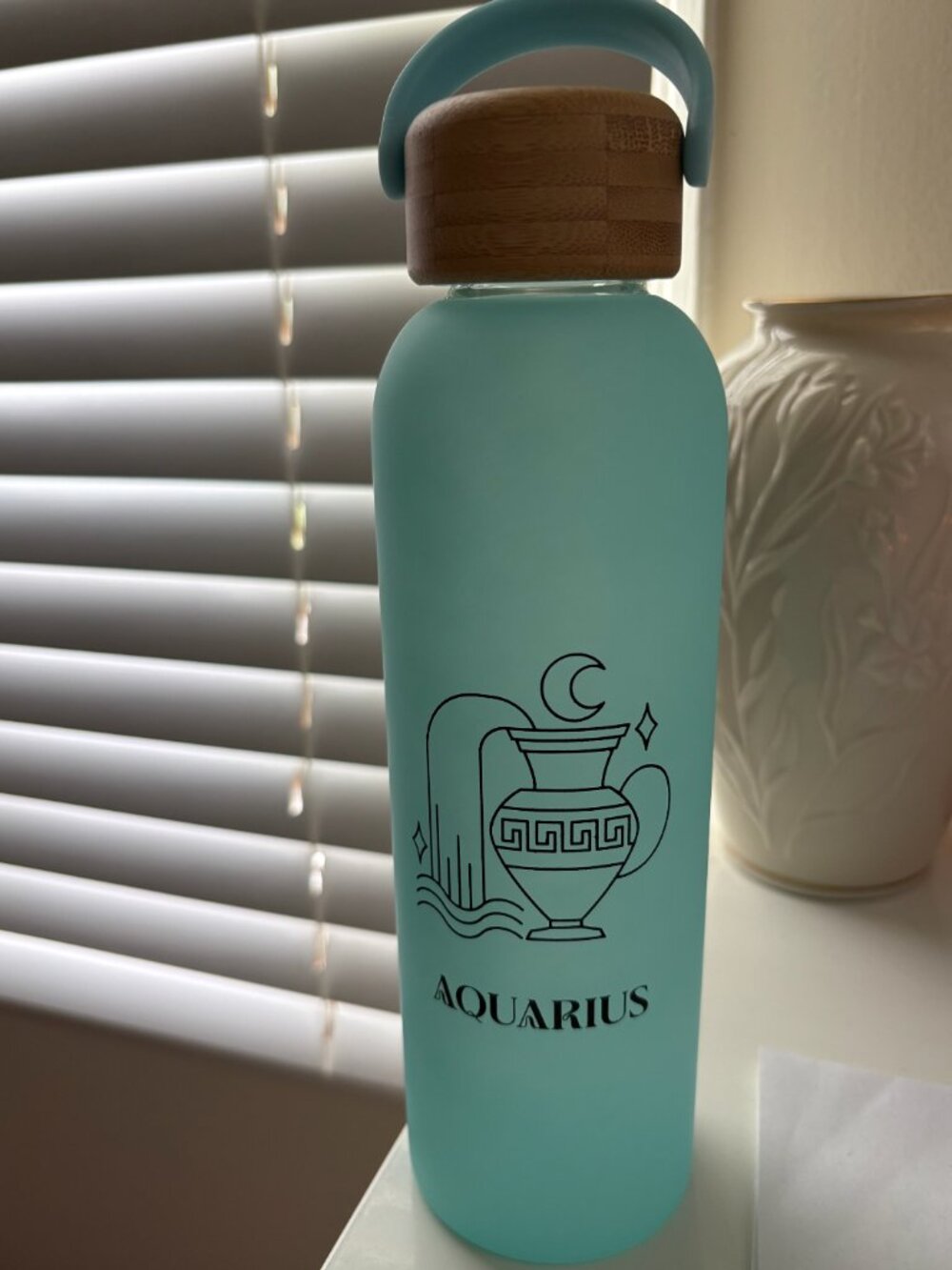 Aquarius Zodiac Sign Astrology Water Bottle Brand New
